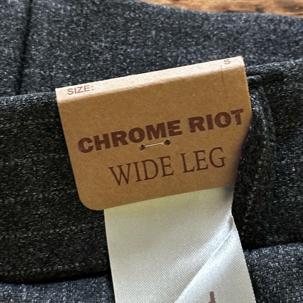 Chrome Riot Wide Leg Pants - Picture 5 of 7